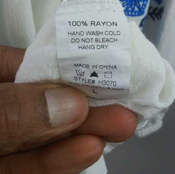 Hayden Los Angeles Embroidered Boho Blouse - Picture 6 of 7